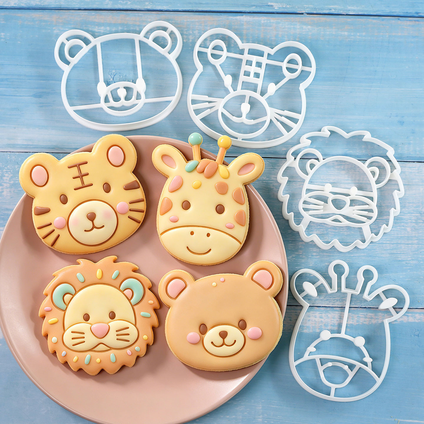 Kitchen Gadgets Set - 4個入り動物型クッキーカッターセット 3Dキュートなライオン、トラ、キリン、クマのベーキングツール 製菓用具 ケーキ、パイ、カップケーキ用 家庭用キッチン用品