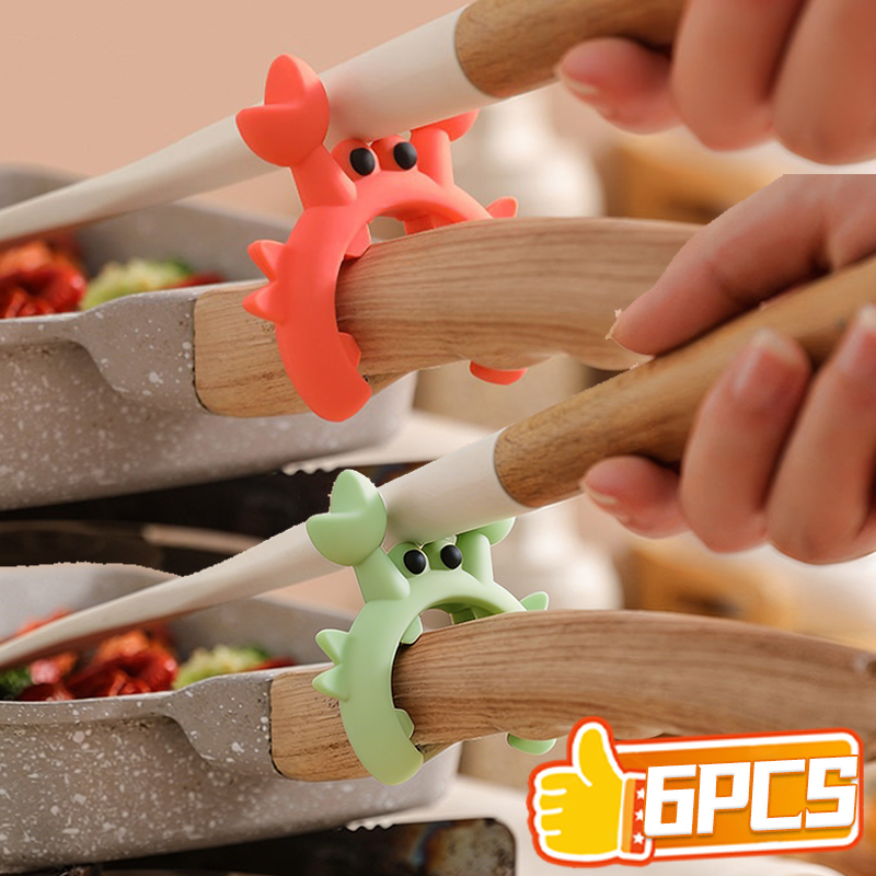 Kitchen Gadgets For Small Kitchens - シリコン製スパチュララック多機能スパチュラホルダー小型カニ型火傷防止オーバーフローポットクリップスプーンホルダークリップキッチンガジェット