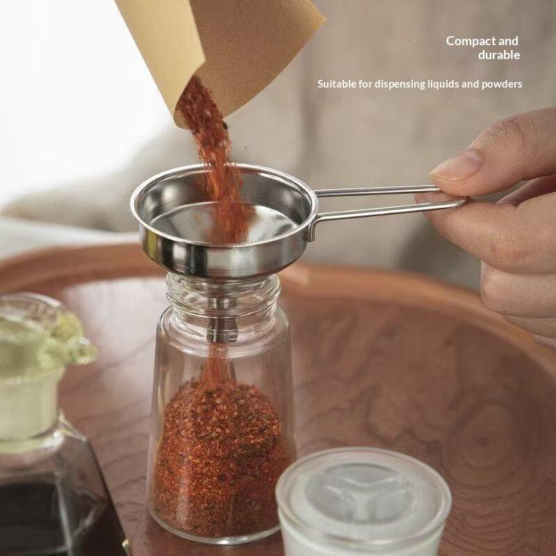 ステンレス鋼製ハンドル付き漏斗 小型金属漏斗 ボトル充填用  - Kitchen Gadgets For Small Kitchens のレビューと価格