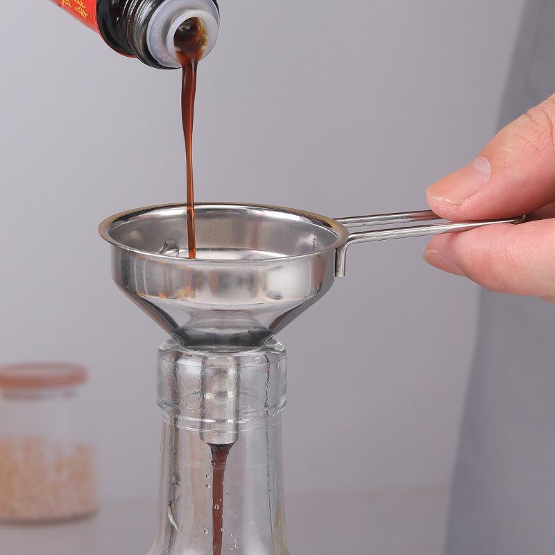 ステンレス鋼製ハンドル付き小型金属漏斗、ボトル充填用、酒、ワ - Kitchen Gadgets For Small Kitchens のレビューと価格