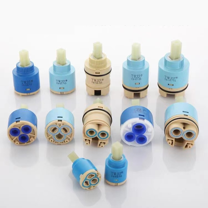 蛇口用混合スプールバルブ 25mm/35mm/40mm カー - Kitchen Gadgets Mixer のレビューと価格